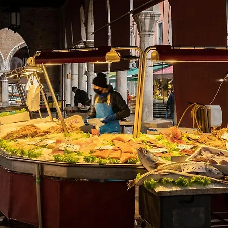 Le Beccarie - Rialto By Wonderful Italy شقة البندقية