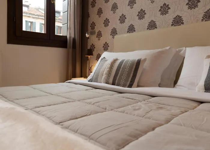 Le Beccarie - Rialto By Wonderful Italy Lägenhet Venedig